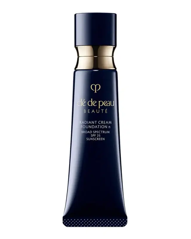 CLÉ DE PEAU BEAUTÉ Radiant Cream Foundation SPF 25
