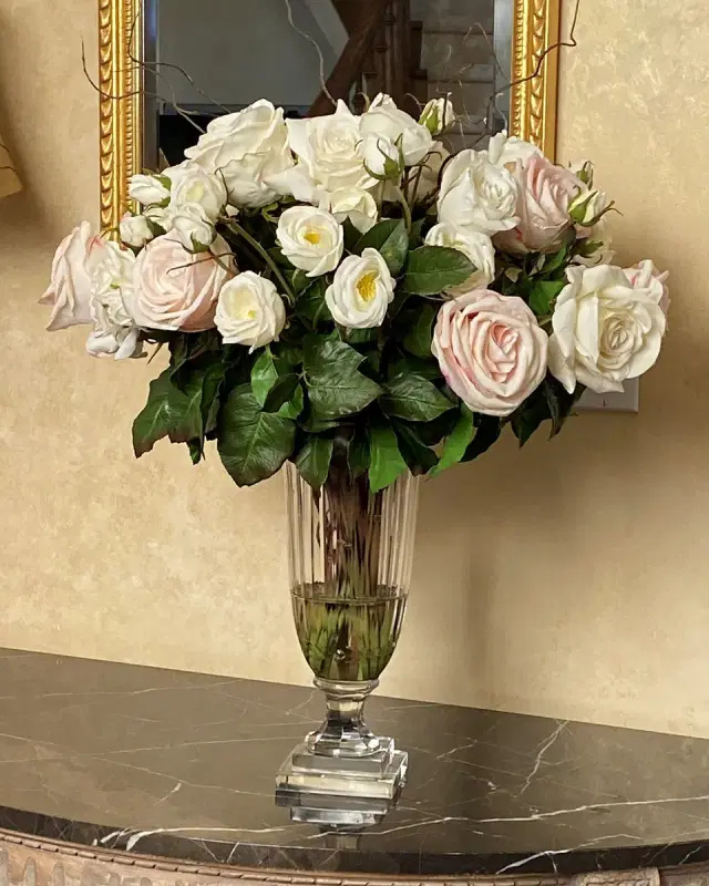 Winward Home Mix Faux Roses in Glass Vase