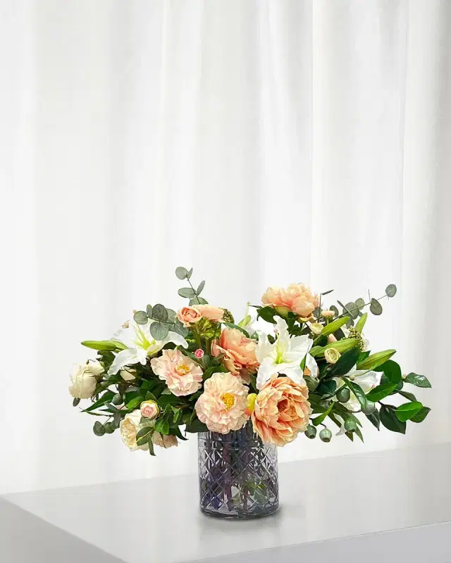 Winward Home Cafe Au Lait Combo Faux Flowers in Glass Vase