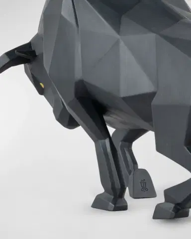 Lladro Bull Matte Black Sculpture | Thumbnail 4