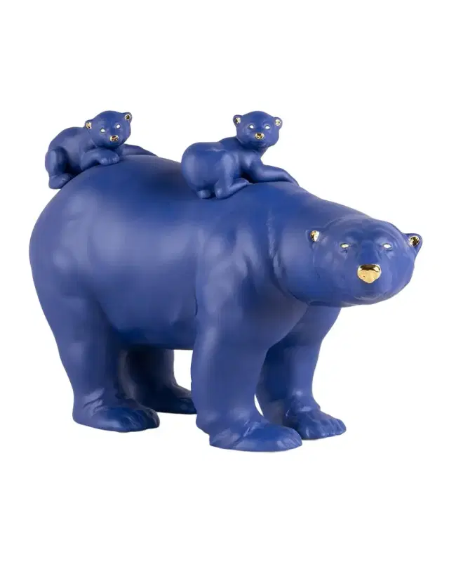 Lladro Limited Edition Mummy Bear and Babies Sculpture