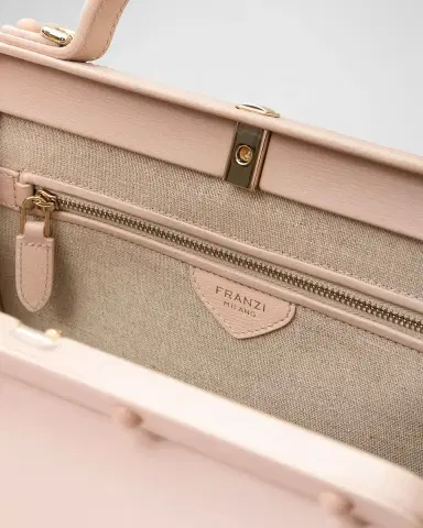 Franzi Margherita Calf Leather Crossbody Bag | Thumbnail 4