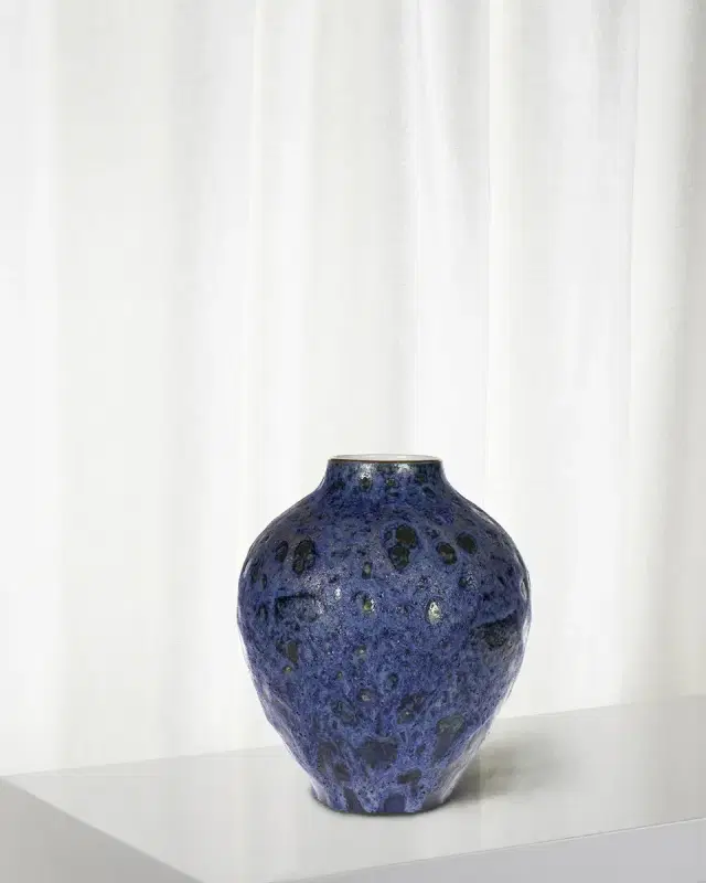 Winward Home Speckled Vase