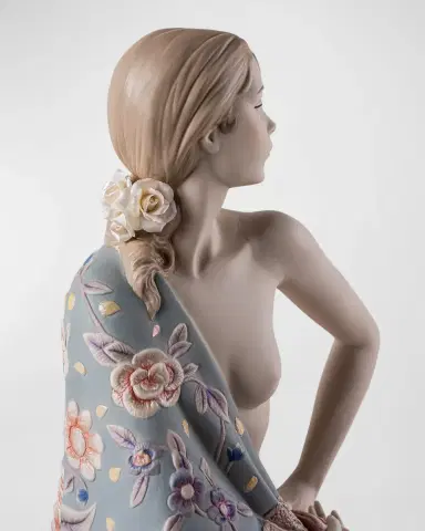 Lladro Nude Lady With Shawl Statue | Thumbnail 2