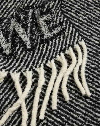 Loewe Logo Fringe Wool-Blend Scarf | Thumbnail 9