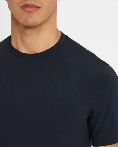 Giorgio Armani Men's Textured Stretch T-Shirt | Thumbnail 5 Giorgio Armani Men's Textured Stretch T-Shirt | Thumbnail 5