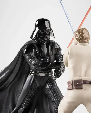 Lladro Bespin Battle Sculpture - Limited Edition | Thumbnail 3 Lladro Bespin Battle Sculpture - Limited Edition | Thumbnail 3
