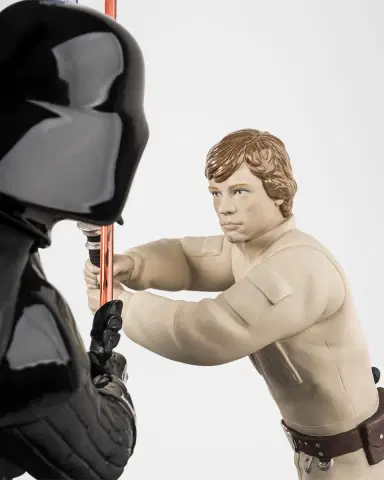 Lladro Bespin Battle Sculpture - Limited Edition | Thumbnail 4 Lladro Bespin Battle Sculpture - Limited Edition | Thumbnail 4