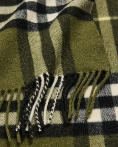 Burberry Men's Wide Check Cashmere Scarf | Thumbnail 4 Burberry Men's Wide Check Cashmere Scarf | Thumbnail 4