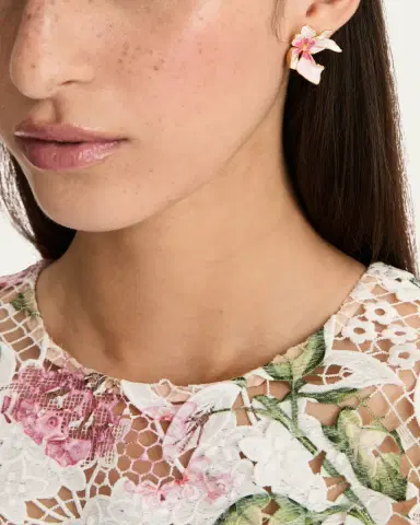 Oscar de la Renta Cyclamen Small Stud Earrings, Pink | Thumbnail 2 Oscar de la Renta Cyclamen Small Stud Earrings, Pink | Thumbnail 2