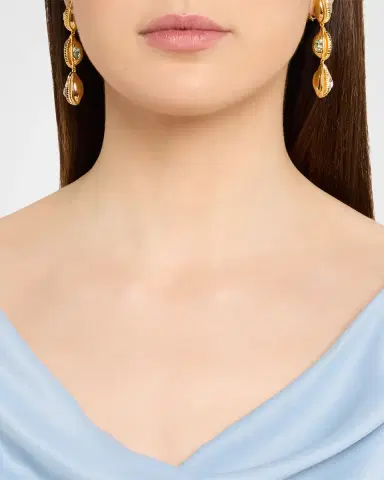 Oscar de la Renta Cowrie Shell Clip-On Drop Earrings | Thumbnail 2