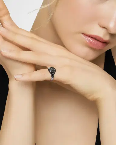 David Yurman Mini Chevron Pave Pinky Ring with Diamonds in 18K White Gold, 10mm | Thumbnail 8
