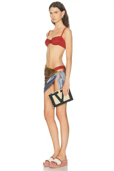 Valentino Garavani Viva Superstar Crochet Medium Flat Pouch | Thumbnail 2 Valentino Garavani Viva Superstar Crochet Medium Flat Pouch | Thumbnail 2