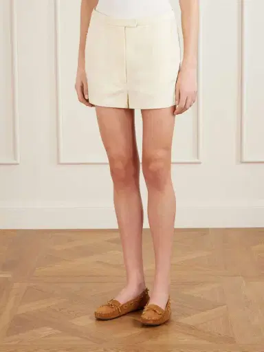 Khaite Blane Linen Shorts | Thumbnail 3 Khaite Blane Linen Shorts | Thumbnail 3