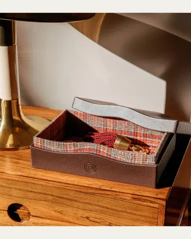 Wolf x WM Brown Accessory Box | Thumbnail 3