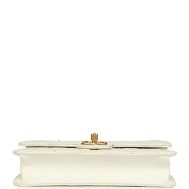Chanel Preowned Chanel Small Chic Pearls Flap Bag White Calfskin Antique Gold Hardware | Thumbnail 6