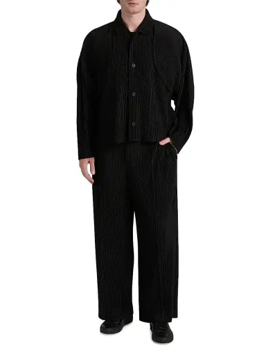 Homme Plissé Issey Miyake Men's Cover & Fold Pleated Jacket - Black | Thumbnail 2 Homme Plissé Issey Miyake Men's Cover & Fold Pleated Jacket - Black | Thumbnail 2