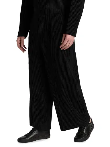 Homme Plissé Issey Miyake Men's Monthly Colors: January Trousers - Black | Thumbnail 4 Homme Plissé Issey Miyake Men's Monthly Colors: January Trousers - Black | Thumbnail 4