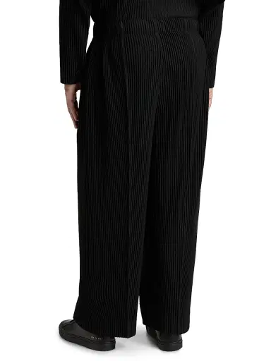 Homme Plissé Issey Miyake Men's Monthly Colors: January Trousers - Black | Thumbnail 5 Homme Plissé Issey Miyake Men's Monthly Colors: January Trousers - Black | Thumbnail 5