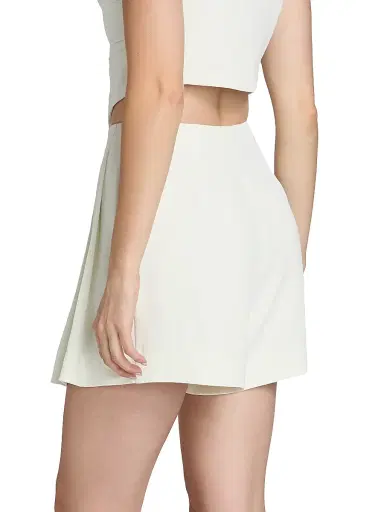 L'Agence Women's Naamah Pleated Shorts - Ivory - Size 18 | Thumbnail 5 L'Agence Women's Naamah Pleated Shorts - Ivory - Size 18 | Thumbnail 5