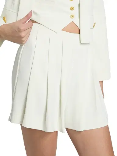 L'Agence Women's Naamah Pleated Shorts - Ivory - Size 18 | Thumbnail 6 L'Agence Women's Naamah Pleated Shorts - Ivory - Size 18 | Thumbnail 6