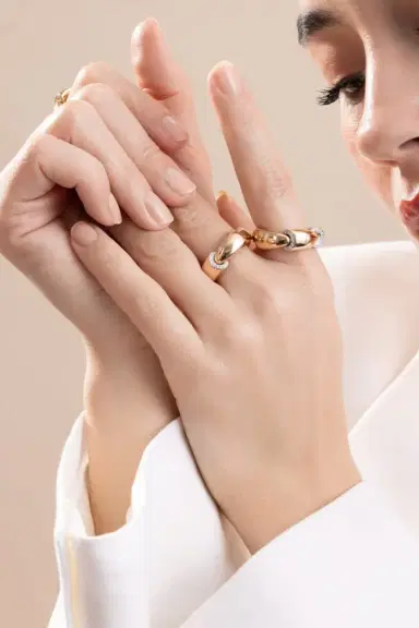 Vhernier Diamond Three Section Calla Midi Ring | Thumbnail 3