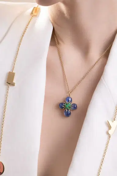 VERDURA Emerald Sapphire Dogwood Pendant Necklace | Thumbnail 2