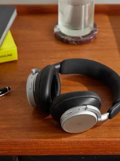 Bang & Olufsen Beoplay H100 Wireless Headphones - Men | Thumbnail 4 Bang & Olufsen Beoplay H100 Wireless Headphones - Men | Thumbnail 4