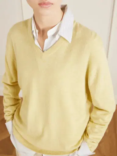 The Row Nian Cashmere Sweater | Thumbnail 5 The Row Nian Cashmere Sweater | Thumbnail 5