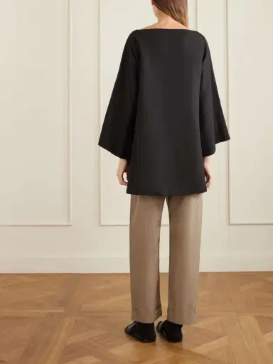 The Row Junia Oversized Linen Blouse | Thumbnail 3 The Row Junia Oversized Linen Blouse | Thumbnail 3