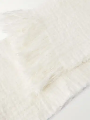 The Row Kastel Fringed Crinkled-linen Scarf | Thumbnail 4