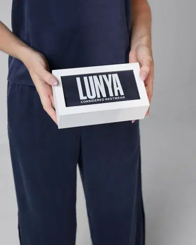 Lunya Thermoregulating Washable Silk Sleep Mask | Thumbnail 3