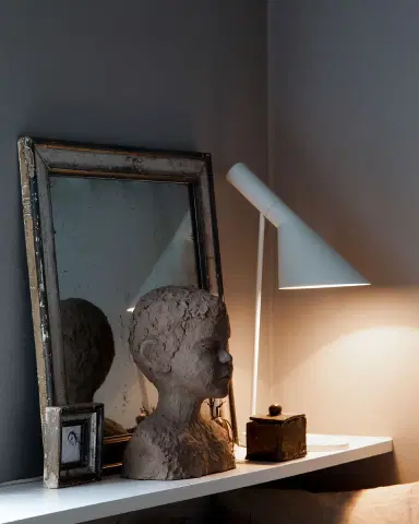 Louis Poulsen AJ 22" Adjustable Table Lamp | Thumbnail 4