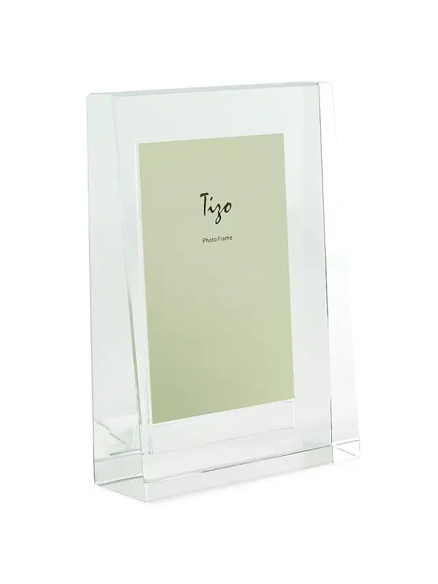 Crystal Pyramid Frame - Clear Medium