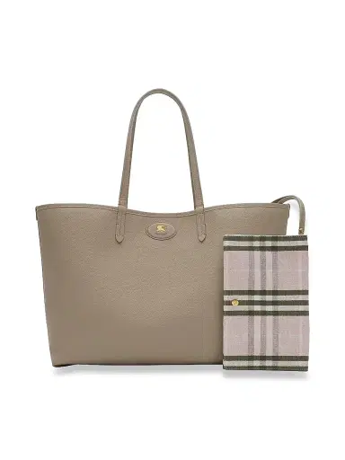 Burberry Women's Bloomsbury Check Reversible Tote Bag - Mushroom And Mallow Pink | Thumbnail 4