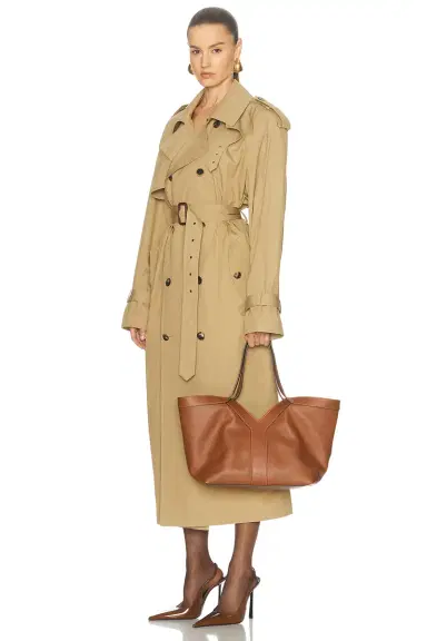 Saint Laurent Small Y Tote Bag | Thumbnail 2 Saint Laurent Small Y Tote Bag | Thumbnail 2