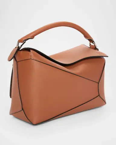 Loewe Puzzle Edge Medium Top-Handle Bag in Leather | Thumbnail 7 Loewe Puzzle Edge Medium Top-Handle Bag in Leather | Thumbnail 7