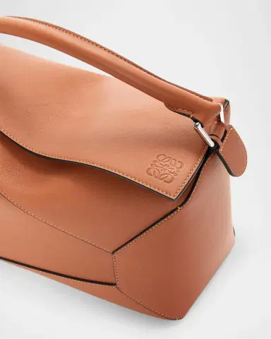 Loewe Puzzle Edge Medium Top-Handle Bag in Leather | Thumbnail 10 Loewe Puzzle Edge Medium Top-Handle Bag in Leather | Thumbnail 10