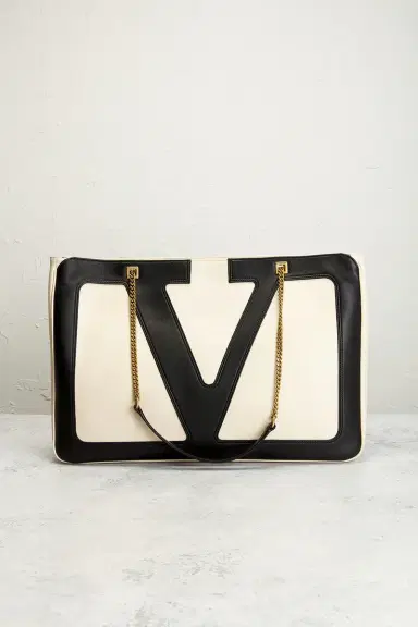 Valentino Garavani Valentino Garavani Large Tote Bag | Thumbnail 2 Valentino Garavani Valentino Garavani Large Tote Bag | Thumbnail 2