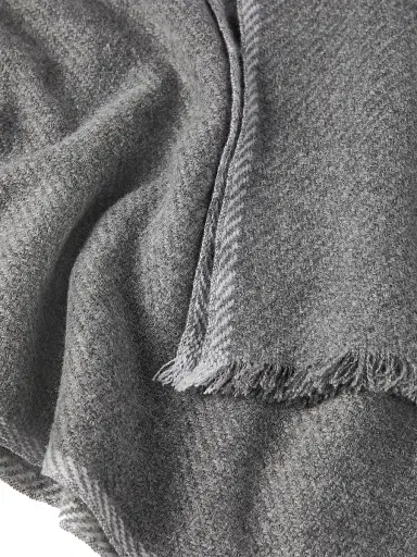 Brunello Cucinelli Men's Cashmere Diagonal Scarf Grey | Thumbnail 3