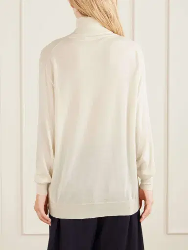 The Row Nabari Cashmere Turtleneck Sweater | Thumbnail 4 The Row Nabari Cashmere Turtleneck Sweater | Thumbnail 4