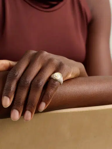 Kamyen Kite 18-karat Gold Diamond Pinky Ring | Thumbnail 2 Kamyen Kite 18-karat Gold Diamond Pinky Ring | Thumbnail 2