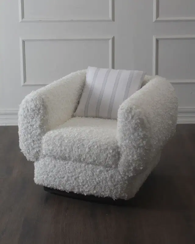 Peninsula Home Collection Fresco Lounge Chair