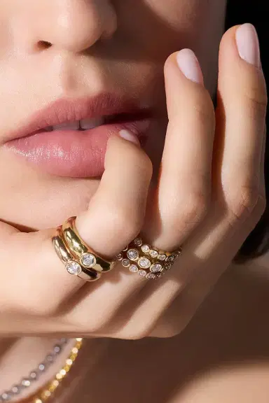 WALTERS FAITH Diamond Bezel WF Classic Ring - Yellow Gold | Thumbnail 3 WALTERS FAITH Diamond Bezel WF Classic Ring - Yellow Gold | Thumbnail 3
