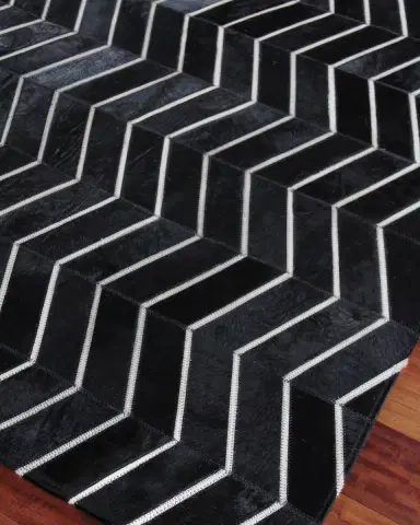 Exquisite Rugs Forbes Hairhide Rug | Thumbnail 2