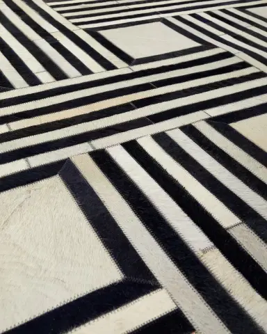 Exquisite Rugs Garett Hairhide Rug, 5 ' x 8 ' | Thumbnail 3