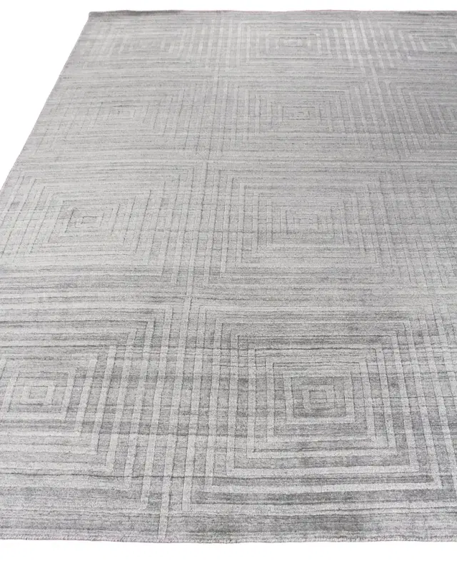 Exquisite Rugs Portlyn Hand-Loomed Rug