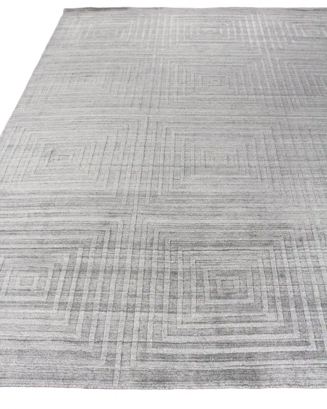 Exquisite Rugs Portlyn Hand-Loomed Rug