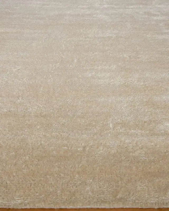 Exquisite Rugs Lucia Hand-Knotted Rug