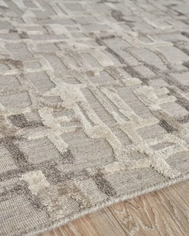Exquisite Rugs Sullivan Hand-Loomed Rug